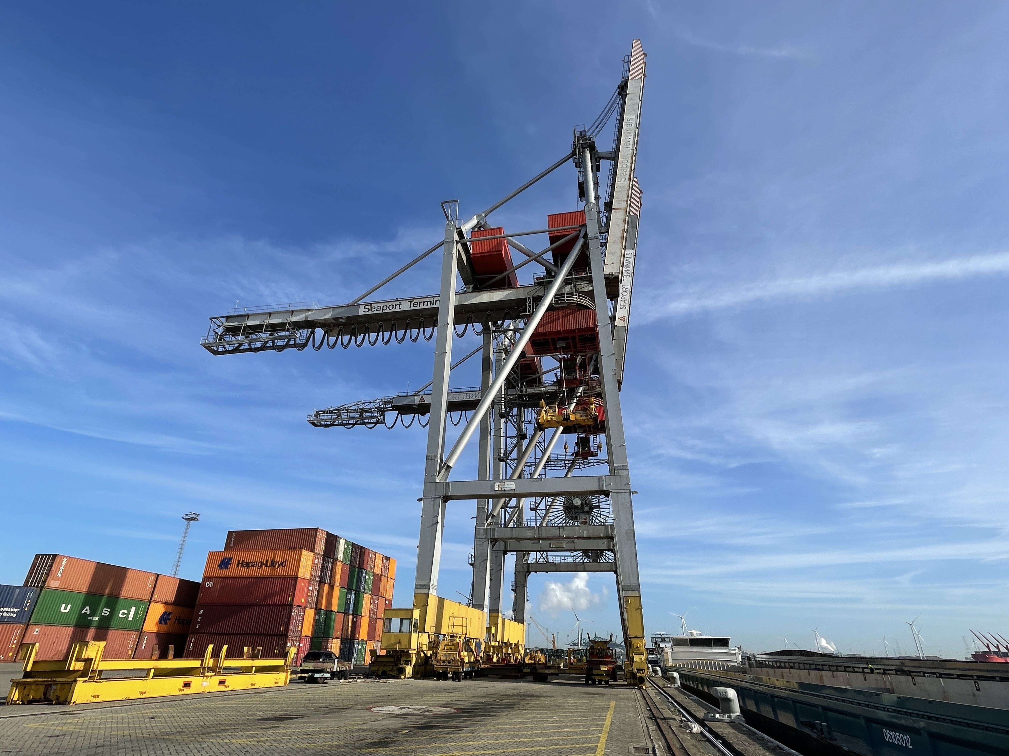 apoyo-operativo-empresas-logisticas-puerto-barcelona